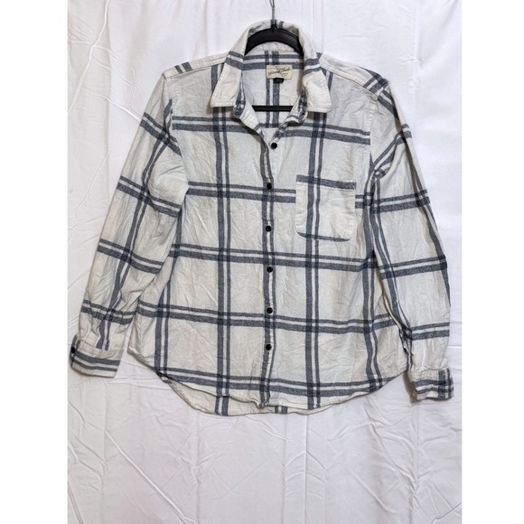 Universal Thread Tops - Universal Thread Plaid Button Down Shirt Long Sleeve Relaxed Fit Womens Medium